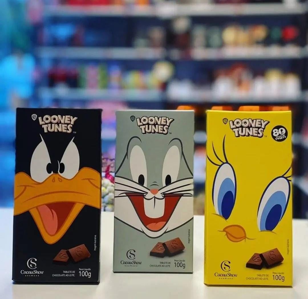 Tabletes Looney Tunes 100g. 
Tabletes de chocolate ao leite Cacau Show com embalagens especiais dos personagens do Looney Tunes: Piu Piu, Patolino e Pernalonga.