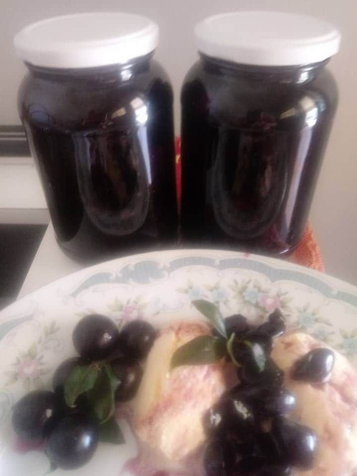 Doce de jabuticaba