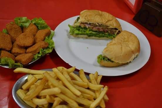 Hamburgão com Fritas